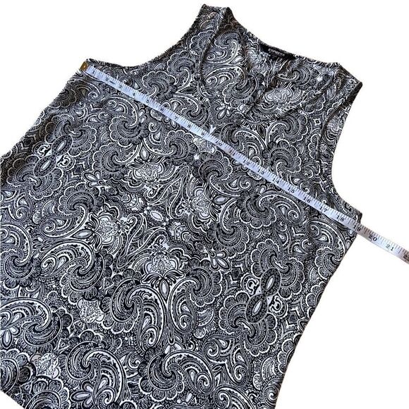 Express split back tank top black white blouse size medium - Picture 14 of 16
